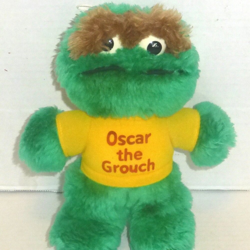 Vintage 1980's Sesame Street Oscar The Grouch 8" Plush with Hanger NO TAG